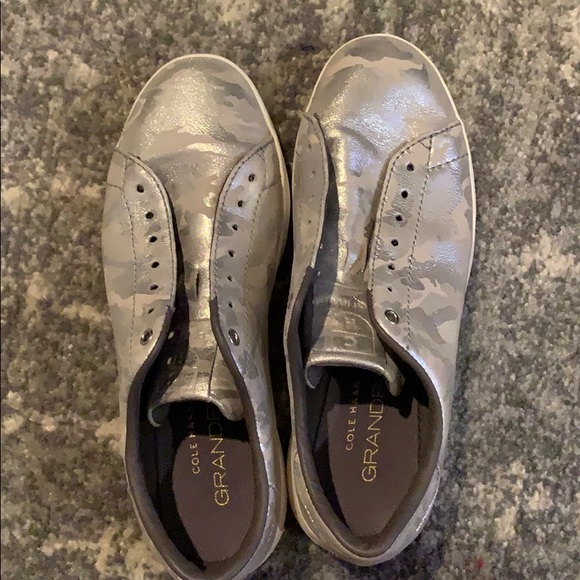 Snickers - Picture 4 of 6